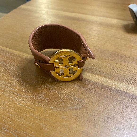 Jewelry - Tory Burch Bracelet